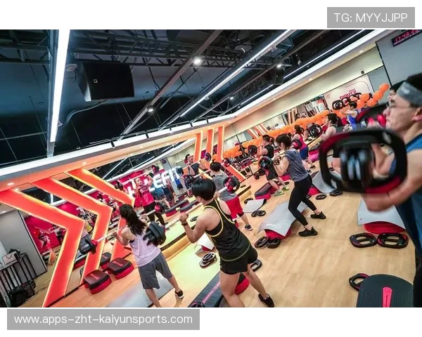 俱乐部推出老年健身课程 回应社区需求，老年健身班